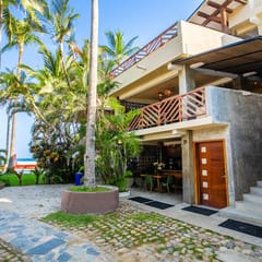 Casa Tocayo · Beachfront - 4BD Condo w/ Master Suite