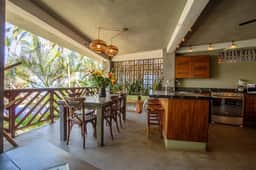 Beautiful 3BR Beachfront Townhome W/ Penthouse Master Suite Casa Tocayo Vista - Image 4