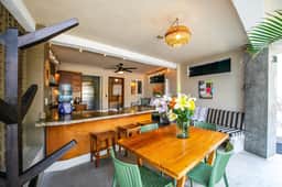 Tocayo Playa, 1bd · Centrally Located, Beachfront Property that sleeps 4 - Image 2