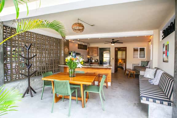 Tocayo Playa, 1bd · Centrally Located, Beachfront Property that sleeps 4 - Image 1