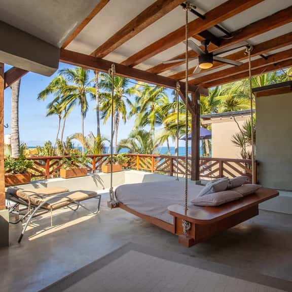 Beautiful 3BR Beachfront Townhome W/ Penthouse Master Suite Casa Tocayo Vista - Image 1