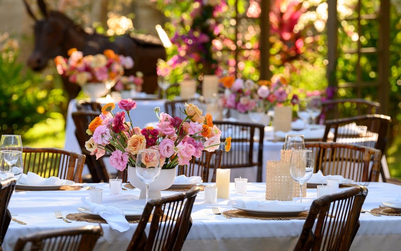 Wedding flowers table
